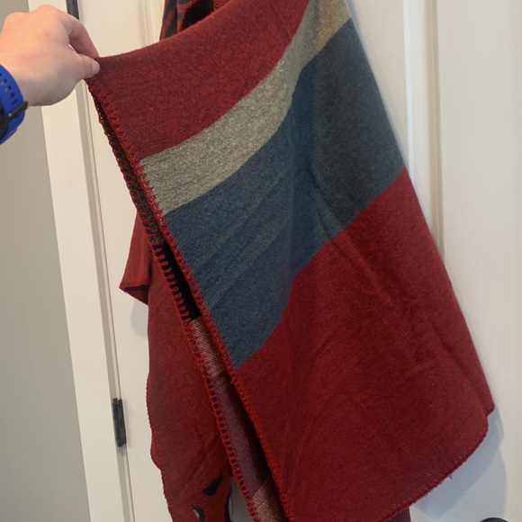 Wrap - NWT - Picture 8 of 11